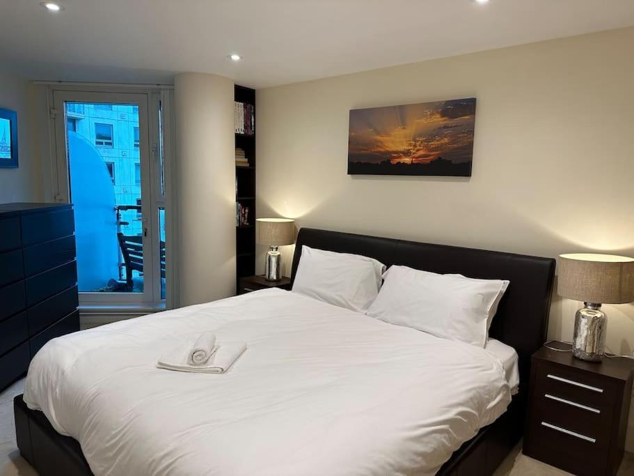 Stunning 2 Bed Thames River View - Central ロンドン エクステリア 写真