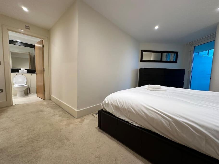 Stunning 2 Bed Thames River View - Central ロンドン エクステリア 写真