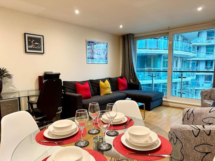Stunning 2 Bed Thames River View - Central ロンドン エクステリア 写真