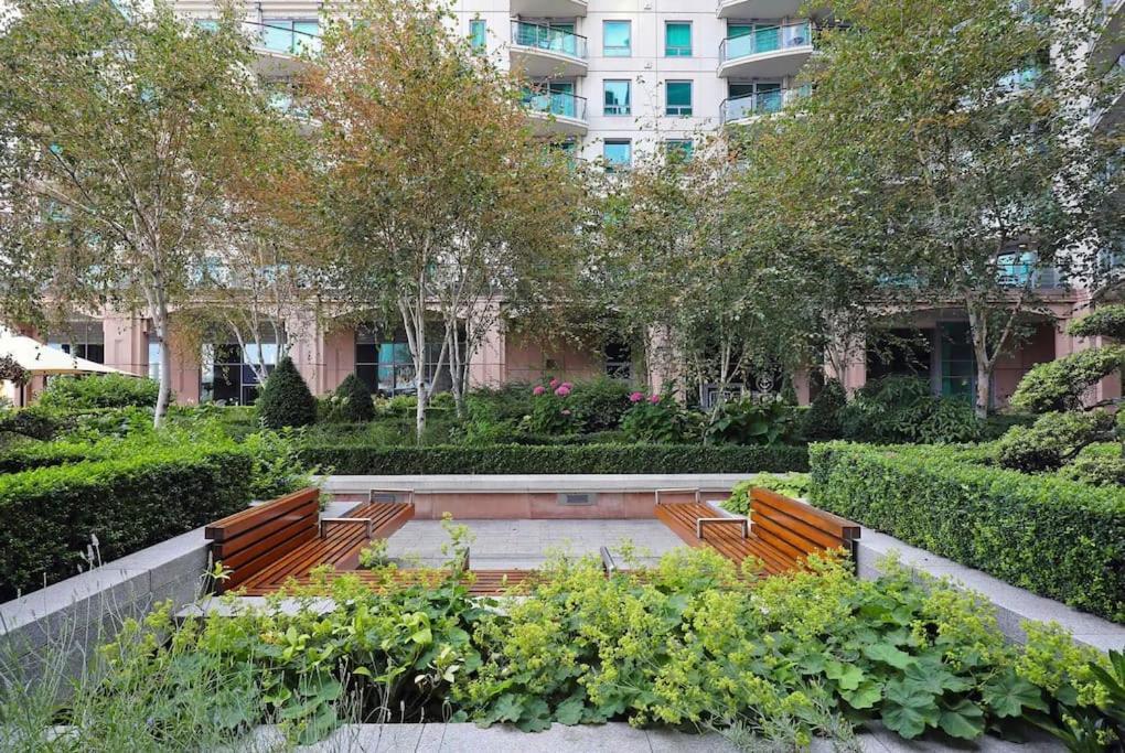 Stunning 2 Bed Thames River View - Central ロンドン エクステリア 写真